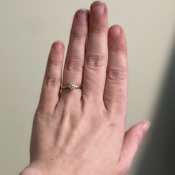 Tocara Chanelle RR32222 Stainless Steel & Crystalux Ring | Size 6 | C$20 - Picture 3 of 3